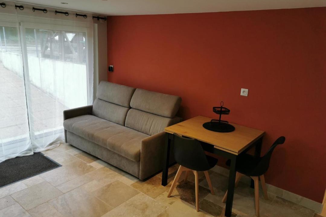 Photo of Others in Anneyron