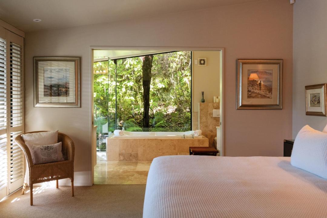 Photo of Bedroom in Acacia Bay