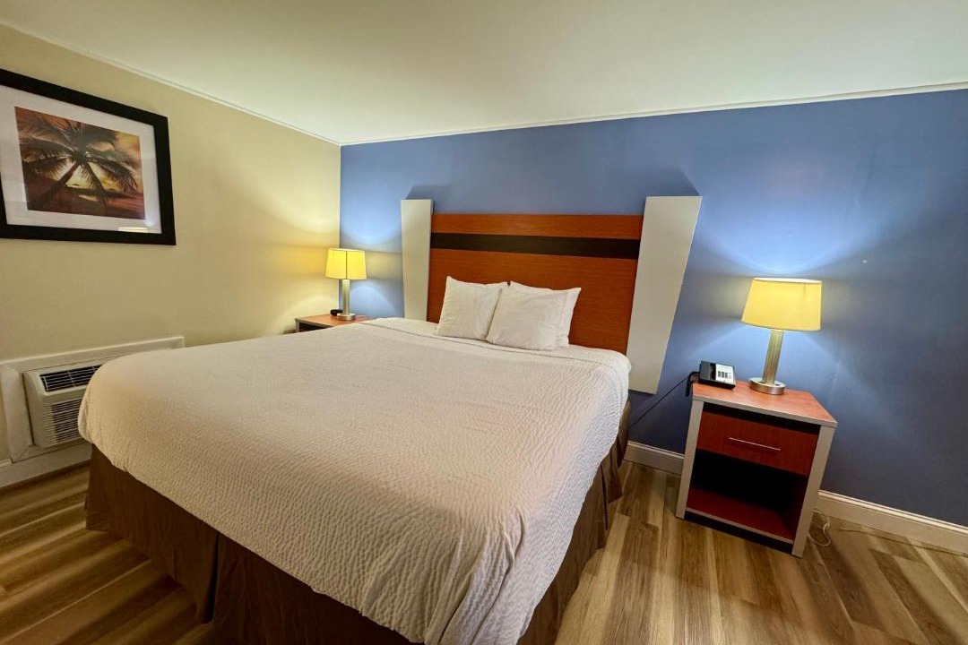 Photo of Bedroom in West Yarmouth