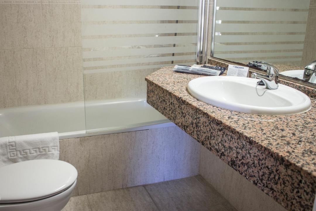 Photo of Bathroom in Salou City Centre