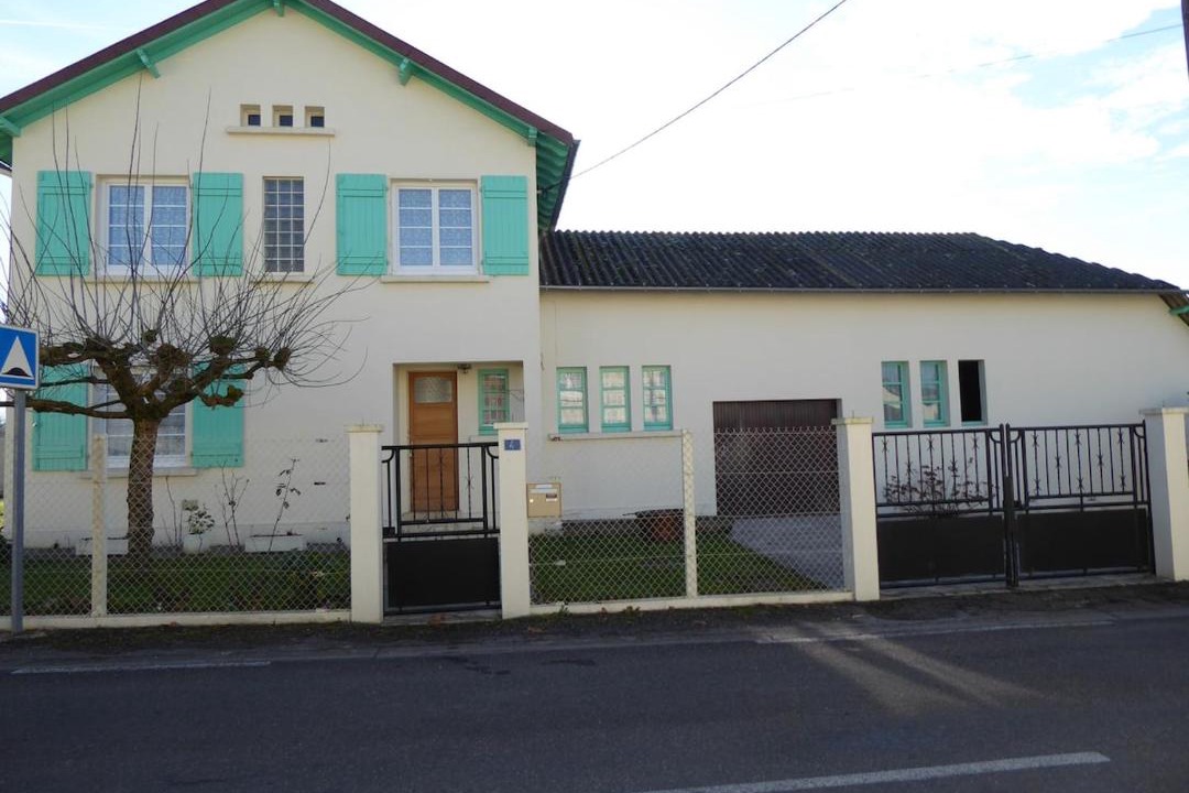 Photo of Others in Ledeuix