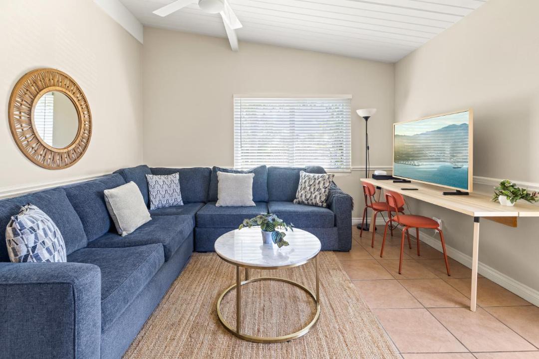 Photo of Livingroom in West Beach