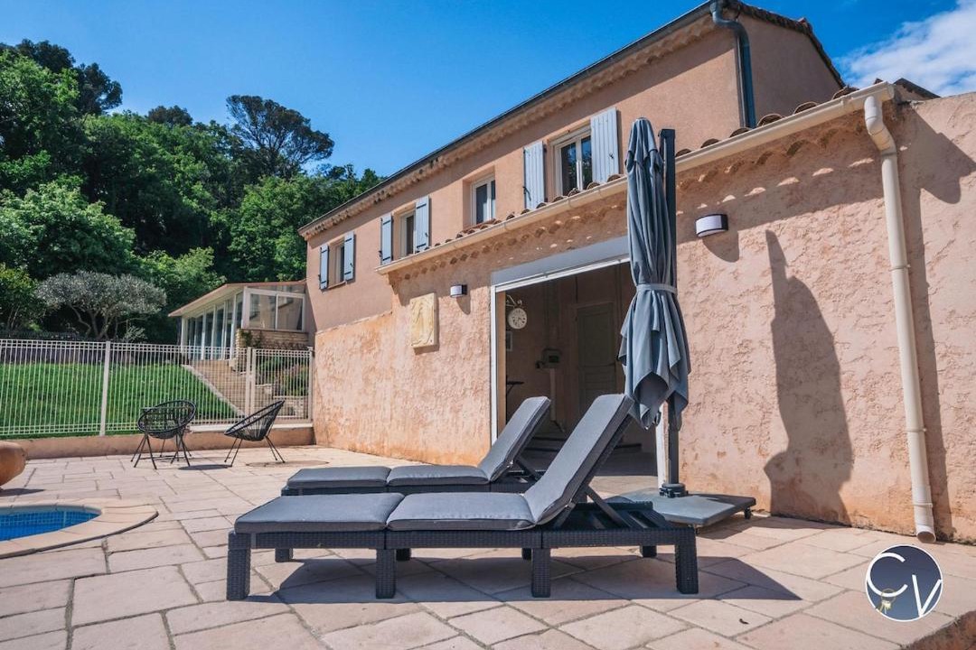 Photo of Others in Saint-Just