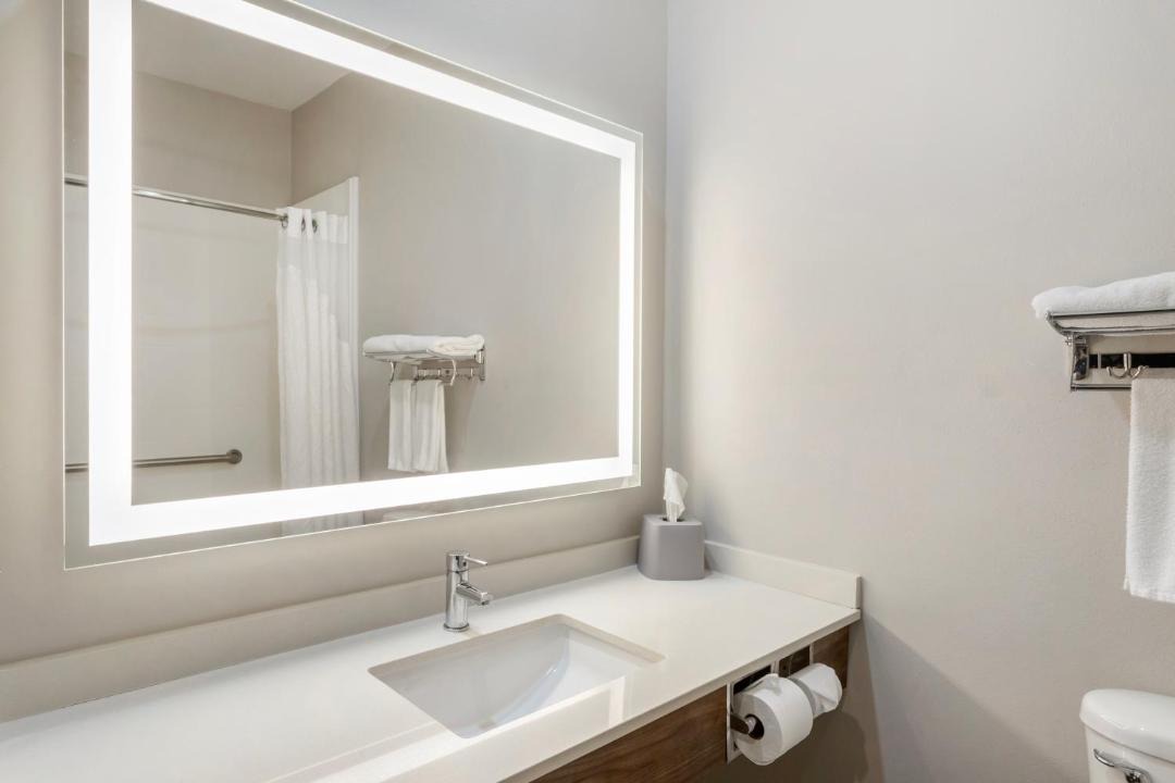 Photo of Bathroom in Alice