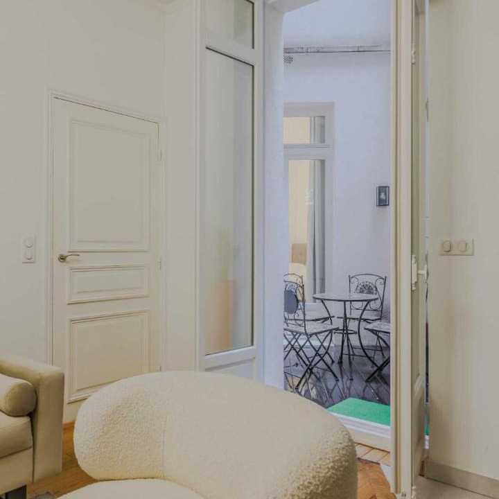 Photo of Others in Porte-Dauphine