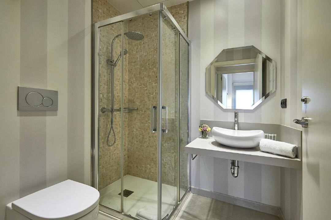 Photo of Bathroom in El Camp de l'Arpa del Clot