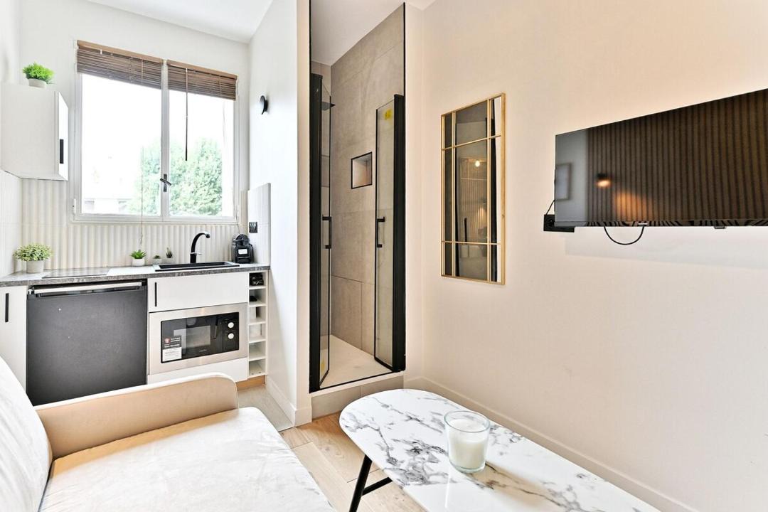 Photo of Others in Neuilly-sur-Seine
