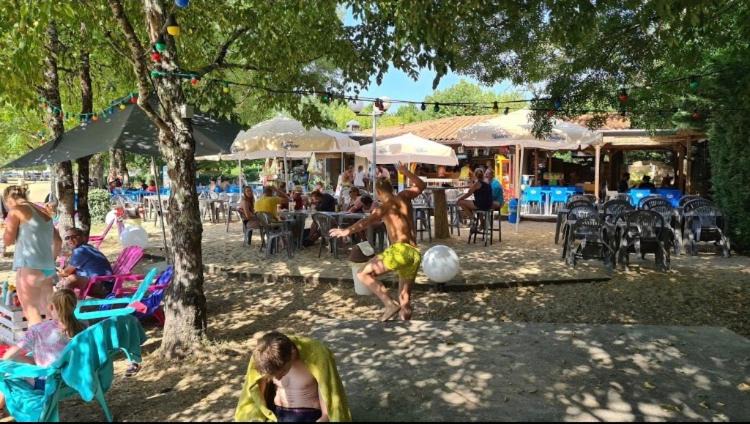 Photo of Others in Laprade