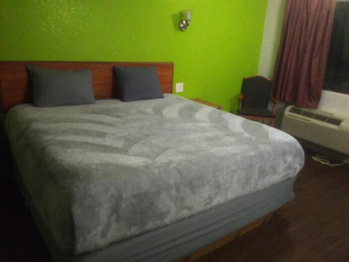 Photo of Bedroom in Livingston