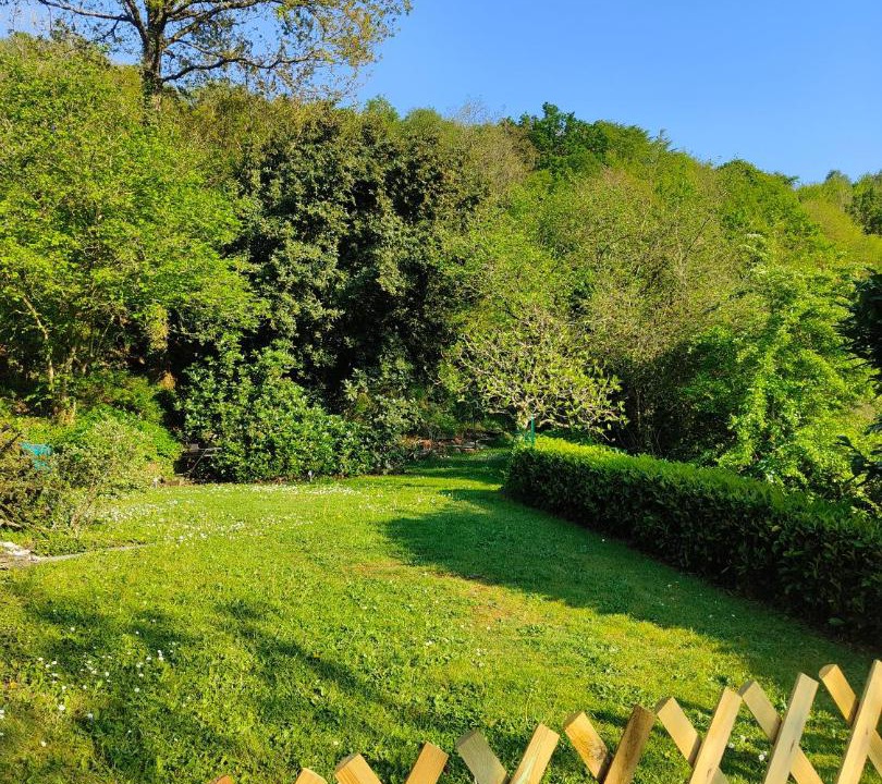 Photo of Others in Brouains