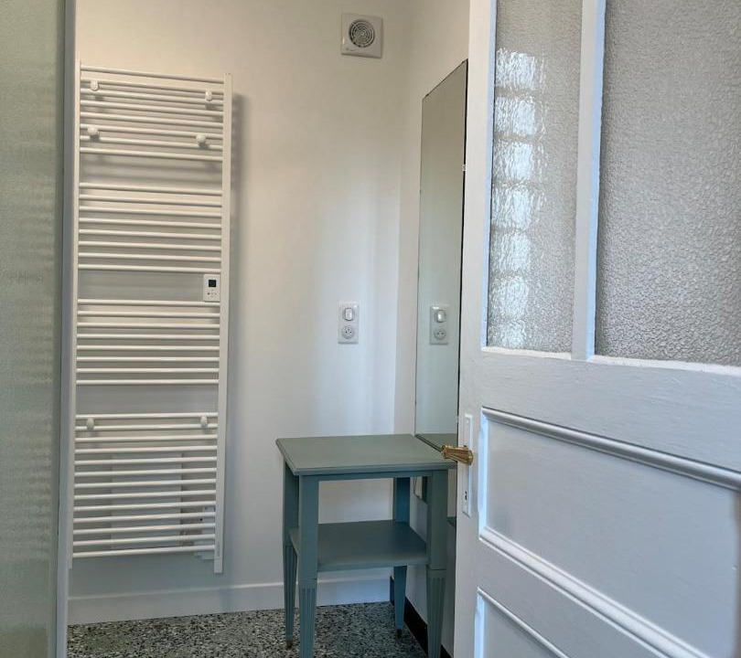 Photo of Others in Epone