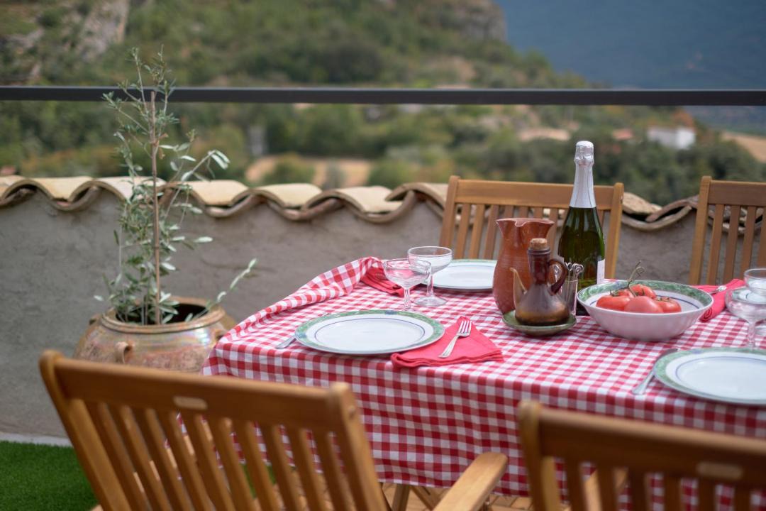 Photo of Patio Balcony in Llimiana