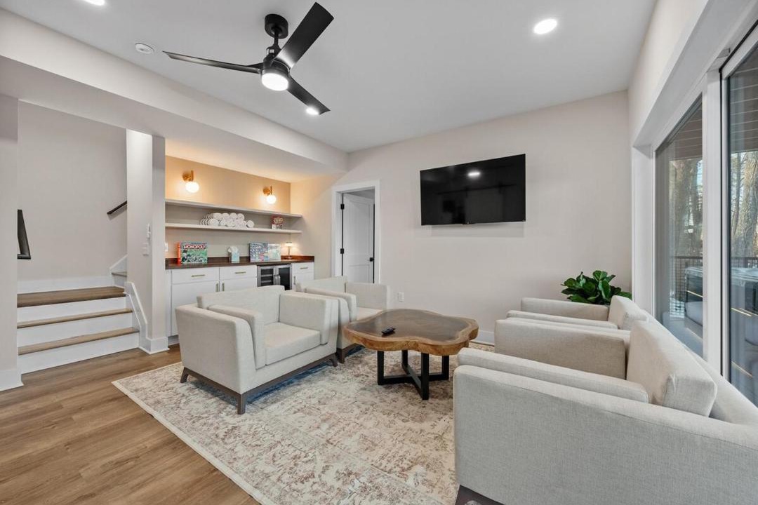 Photo of Others in Rockbridge