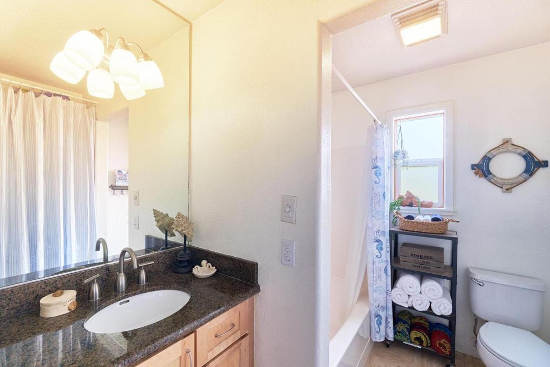 Photo of Bathroom in Long Beach