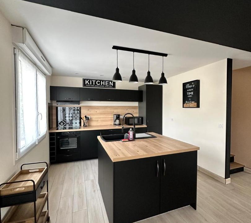 Photo of Kitchen in Val-des-Marais