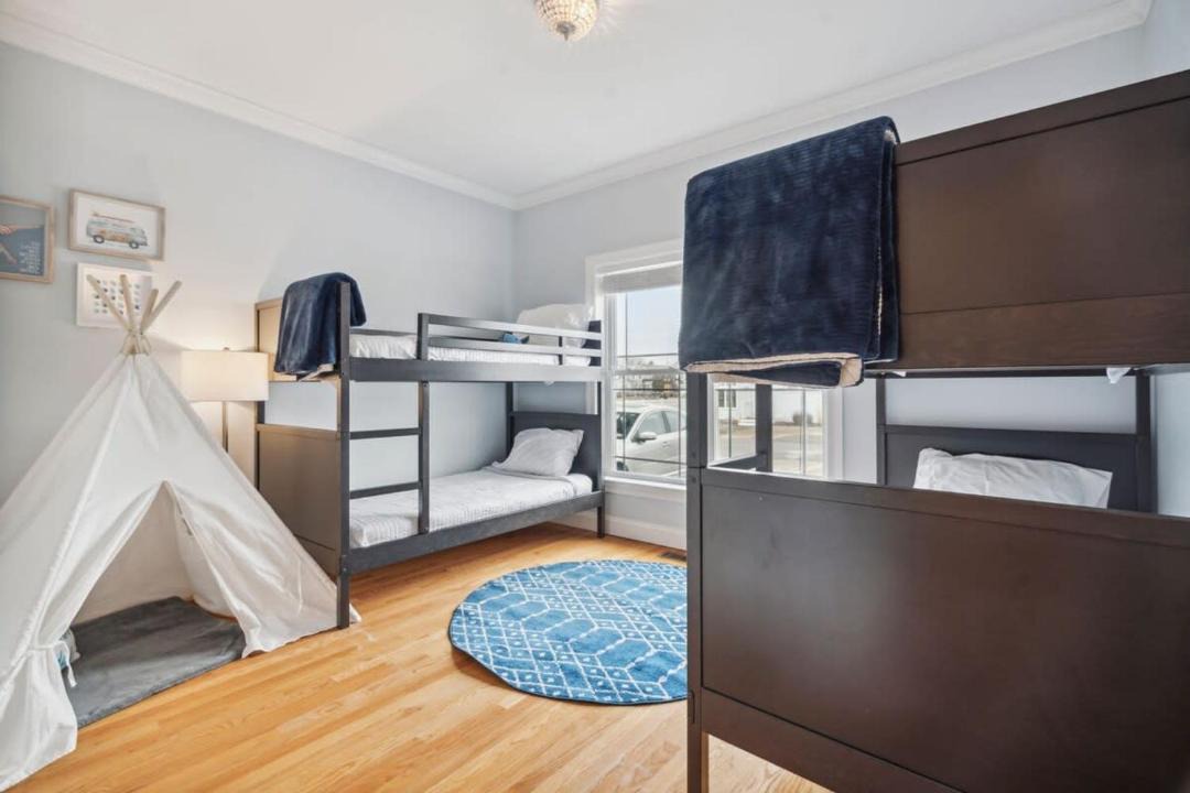 Photo of Bedroom in Seabrook