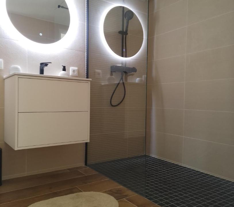 Photo of Bathroom in La Mancelliere-sur-Vire