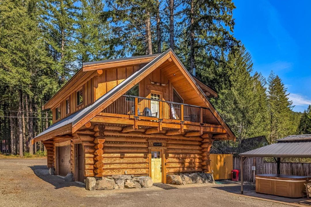 Photo of Others in Packwood