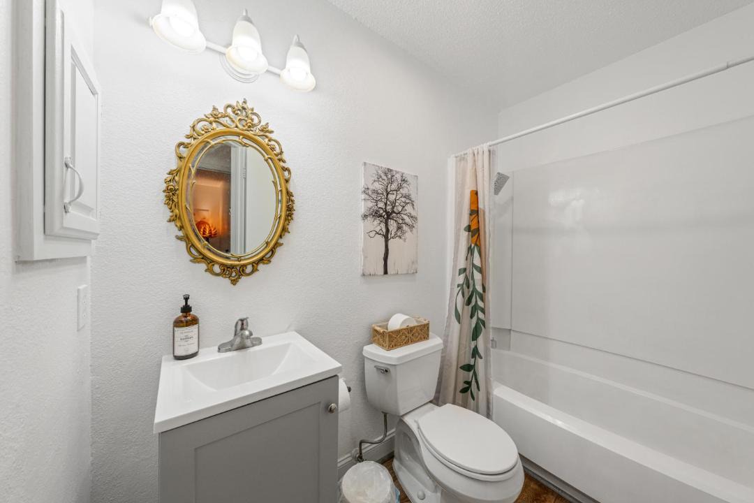 Photo of Bathroom in Woodstone