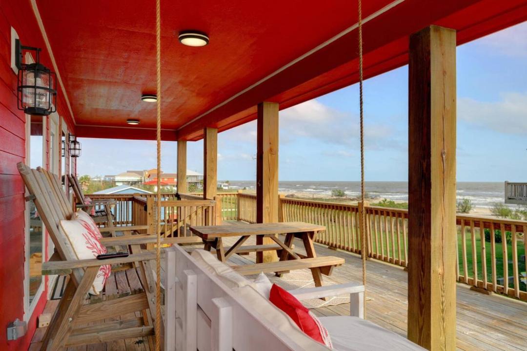 Photo of Patio Balcony in Port Bolivar