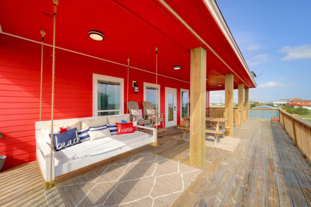 Photo of Patio Balcony in Port Bolivar