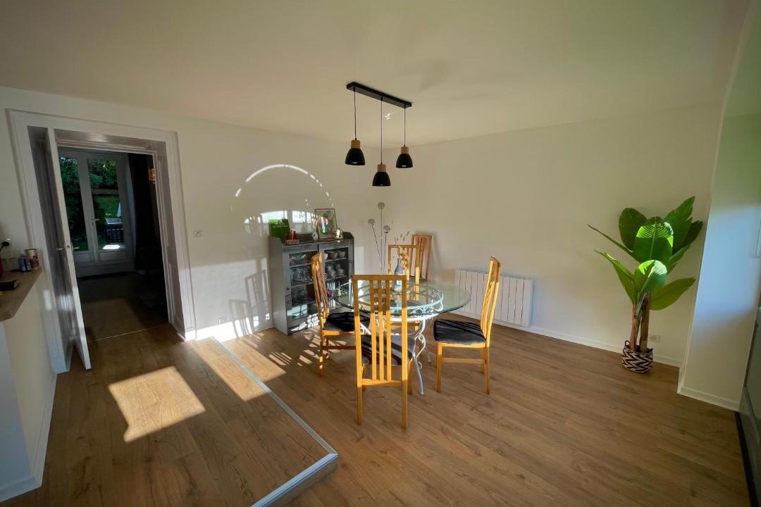 Photo of Others in Echire