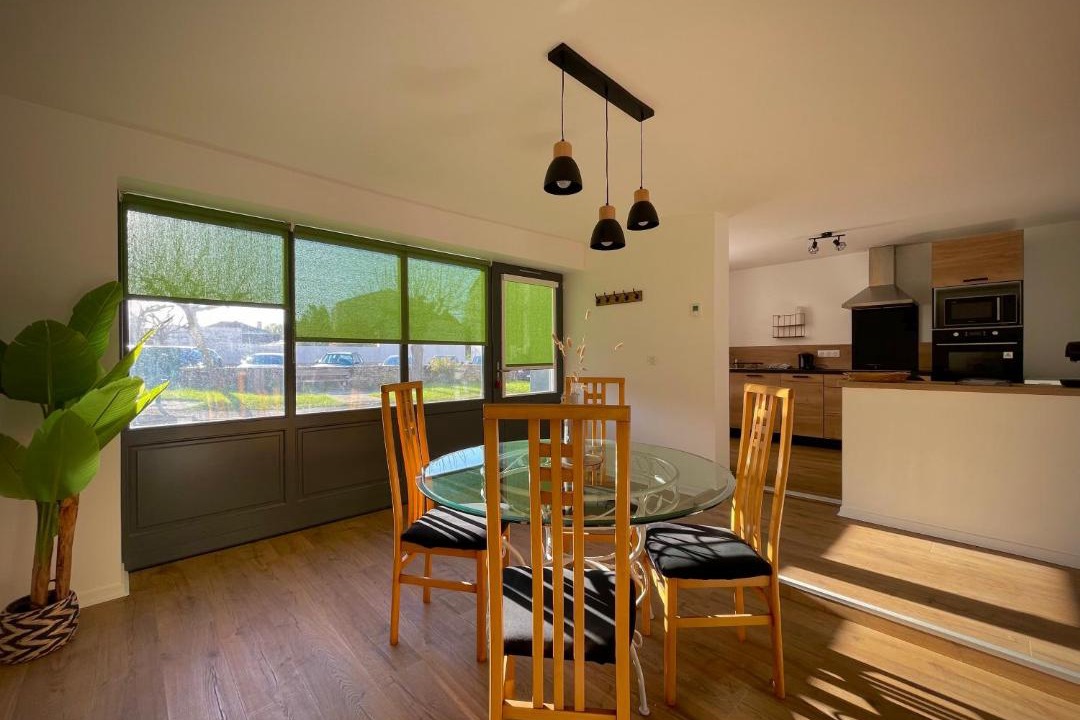 Photo of Others in Echire