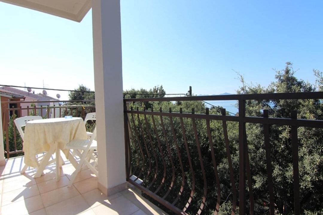 Photo of Patio Balcony in Kozino