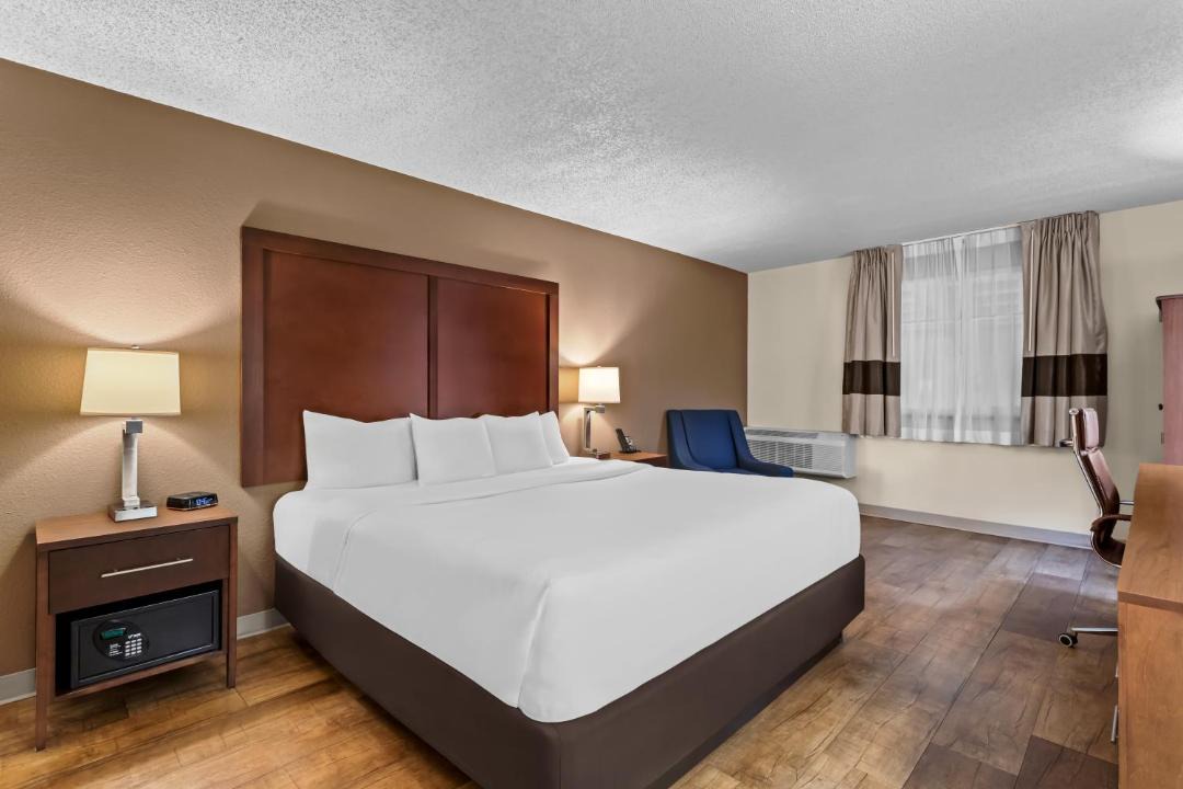 Photo of Bedroom in Santa Rosa