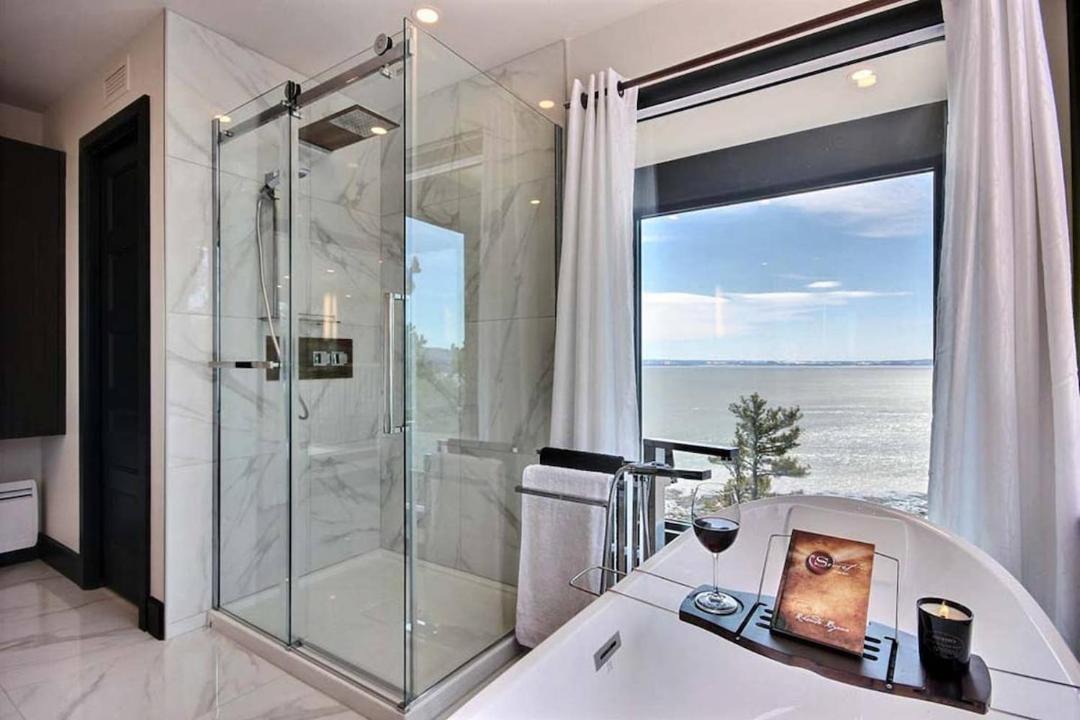 Photo of Bathroom in Saint Irenee