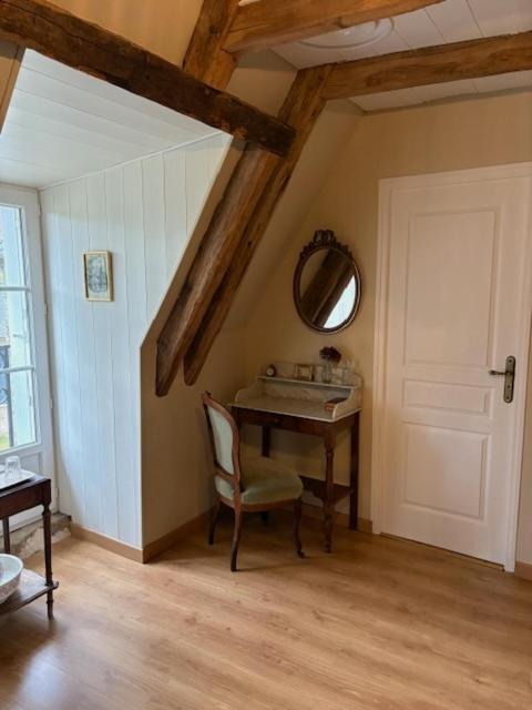 Photo of Others in Camps-Saint-Mathurin-Leobazel