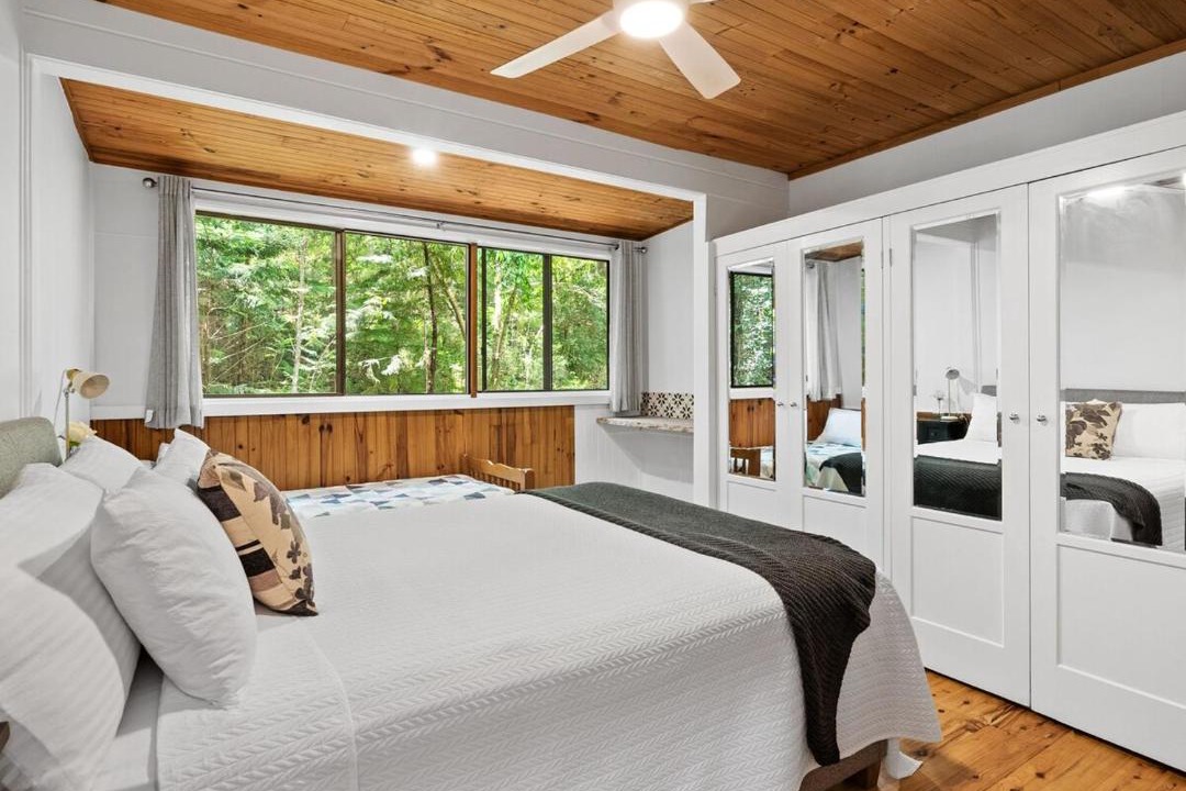 Photo of Bedroom in Lamington