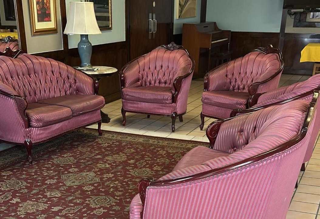 Photo of Livingroom in Napoleon