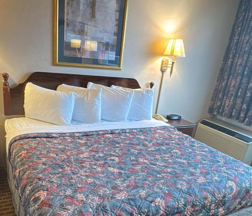 Photo of Bedroom in Napoleon