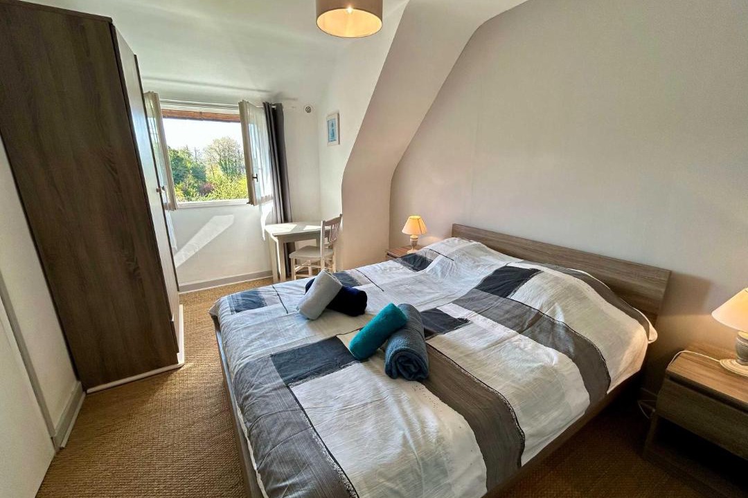 Photo of Bedroom in Tredrez-Locquemeau
