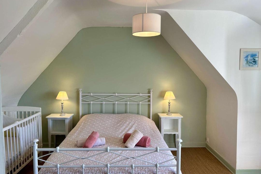 Photo of Bedroom in Tredrez-Locquemeau