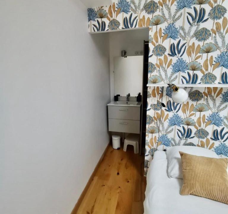 Photo of Bedroom in Sauveterre-Saint-Denis