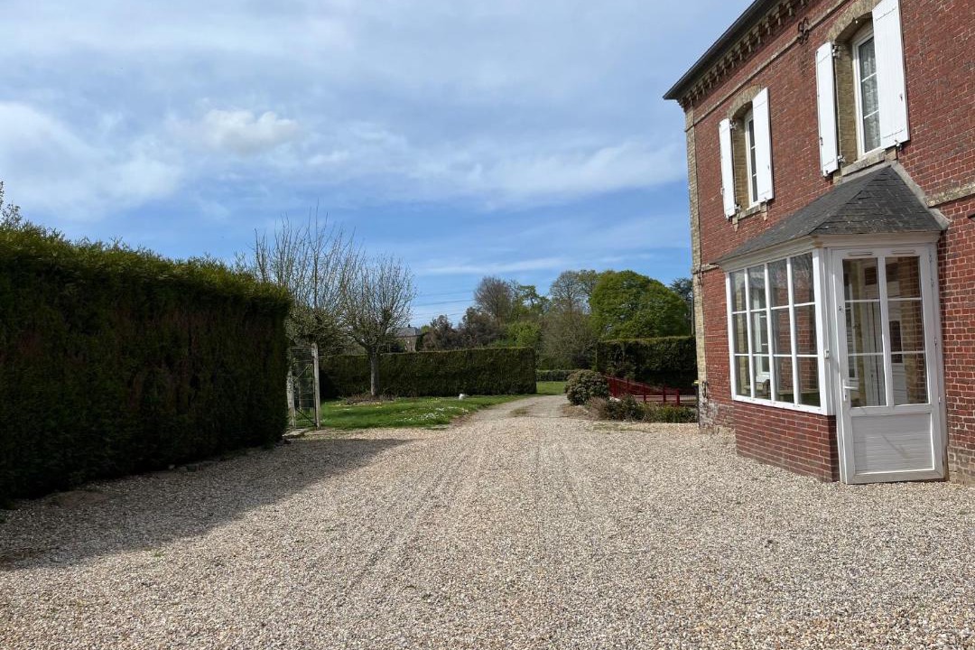 Photo of Others in Angerville-l'Orcher