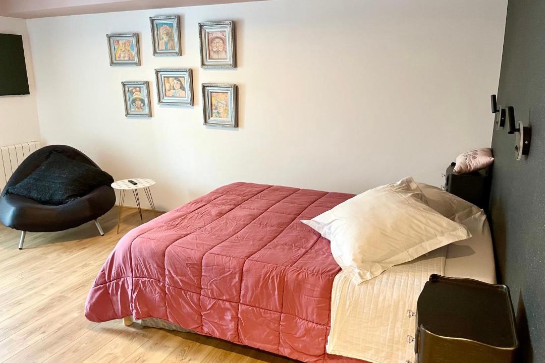 Photo of Bedroom in Saint-Thurien