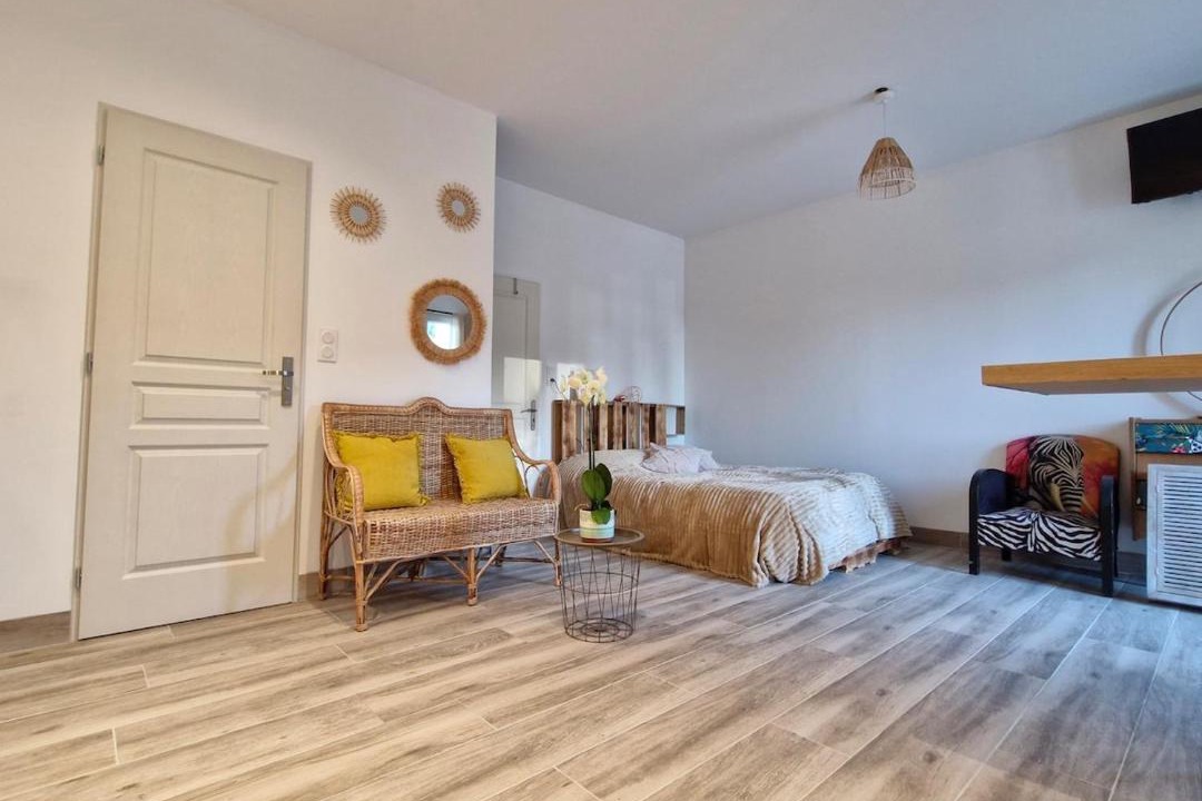 Photo of Others in Saint-Etienne-du-Gres