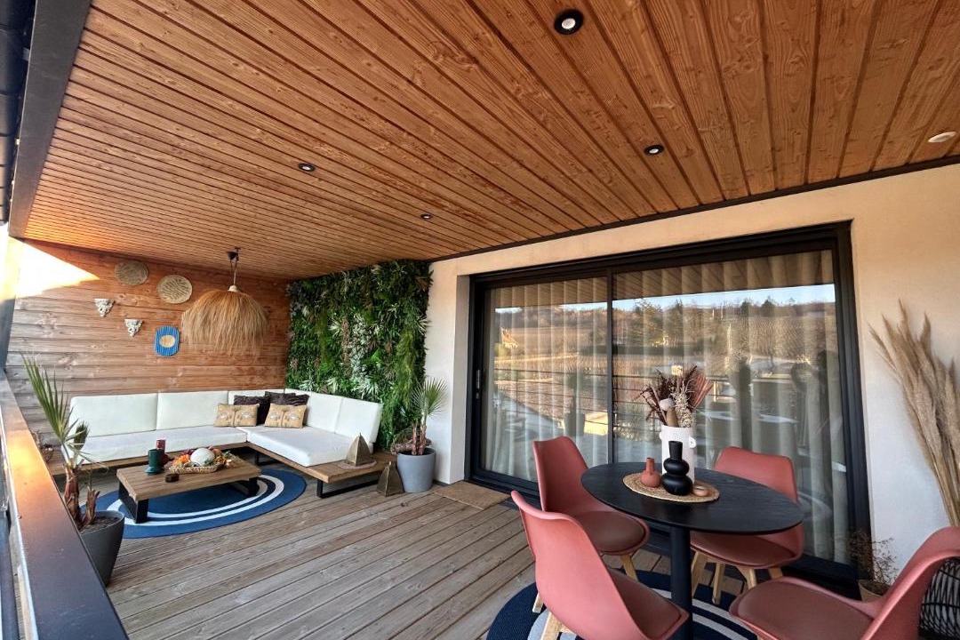 Photo of Patio Balcony in Comblanchien