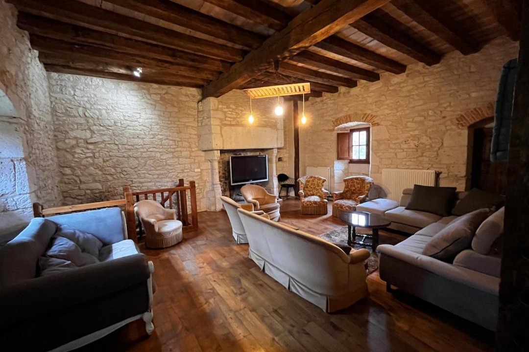 Photo of Others in Lalandusse