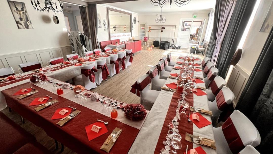 Photo of Others in Vivoin