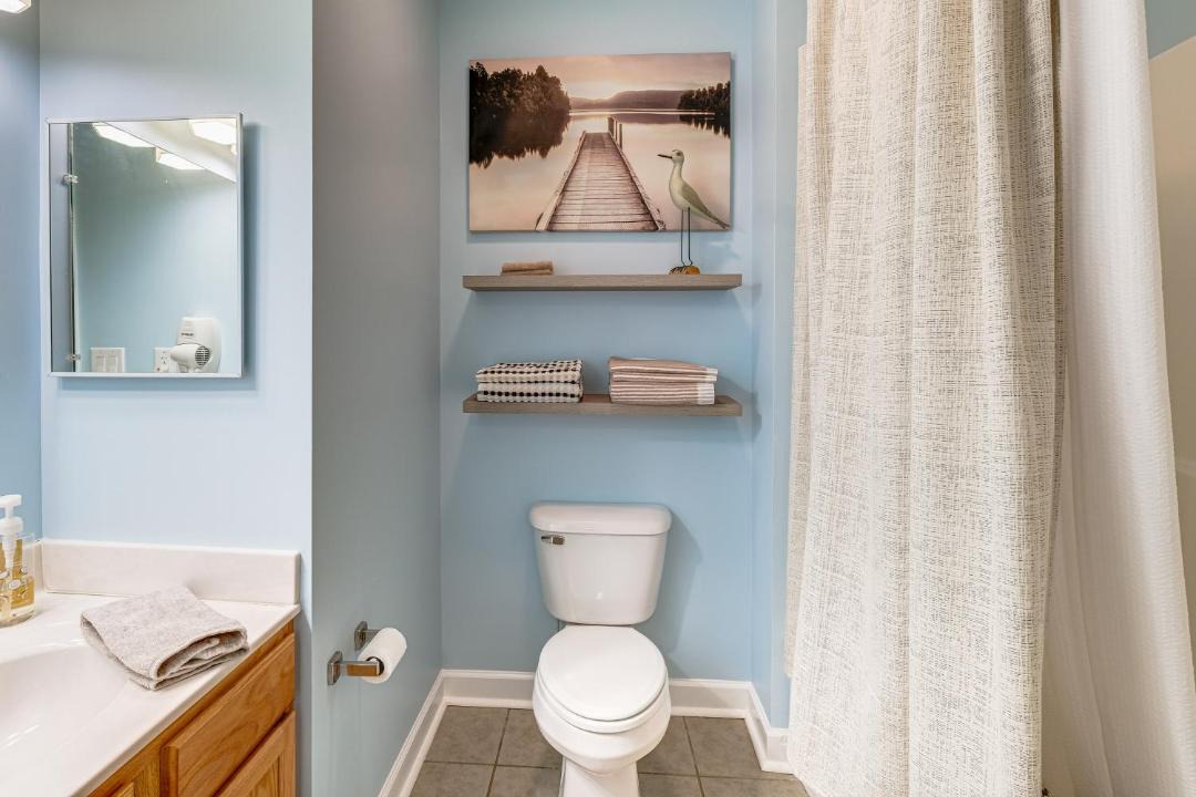 Photo of Bathroom in Huddleston