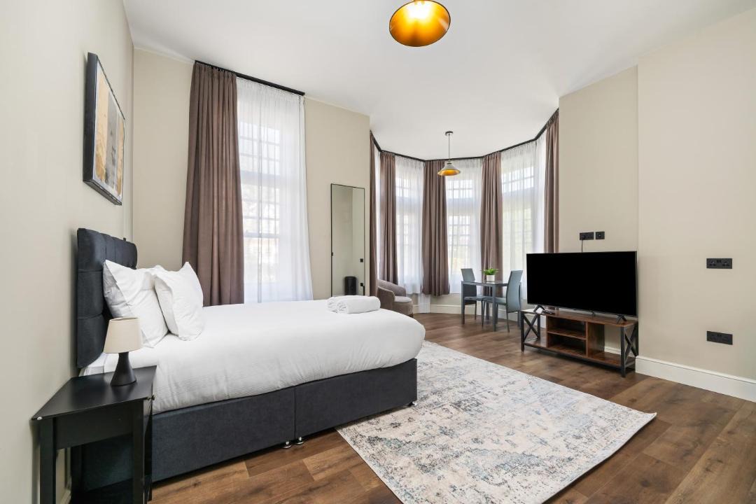 Photo of Bedroom in Mapesbury