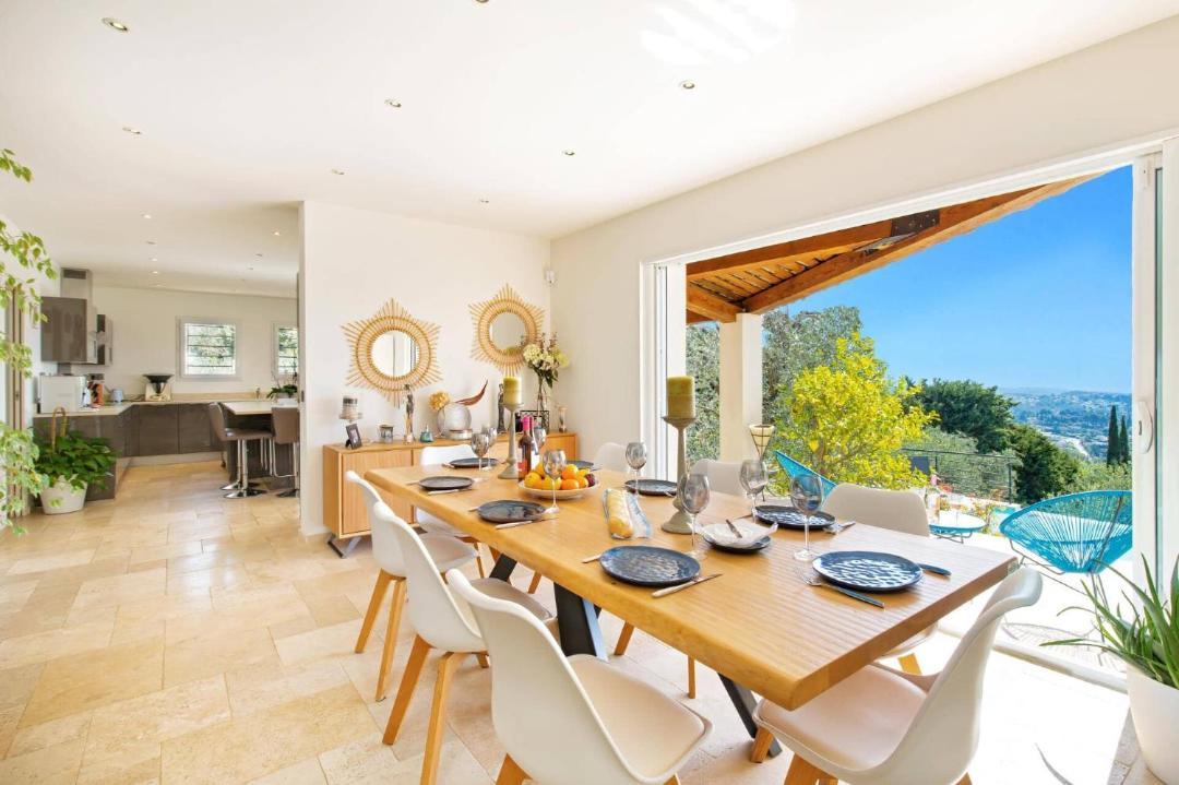 Photo of Others in Cabris