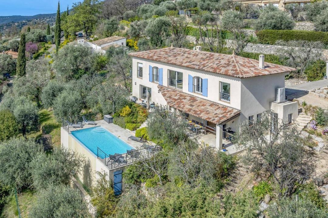 Photo of Others in Cabris