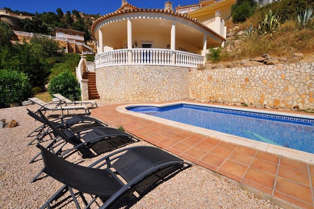 Photo of Patio Balcony in Palau-Saverdera