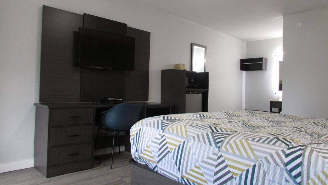Photo of Bedroom in Brookhaven