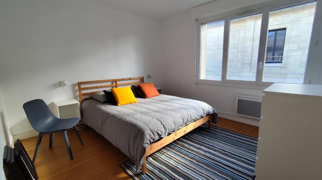 Photo of Bedroom in Libourne